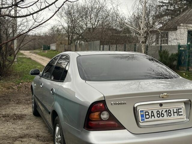 Серый Шевроле Эванда, объемом двигателя 2 л и пробегом 340 тыс. км за 3550 $, фото 4 на Automoto.ua