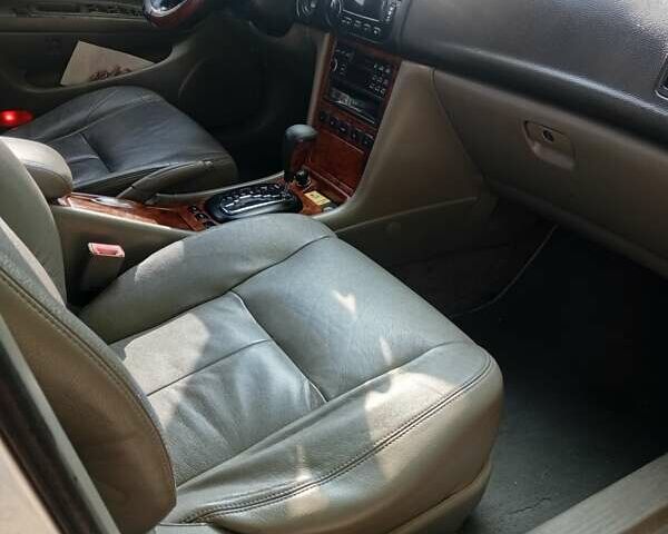 Серый Шевроле Эванда, объемом двигателя 2 л и пробегом 215 тыс. км за 2900 $, фото 15 на Automoto.ua