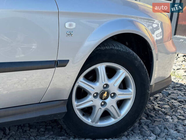 Серый Шевроле Эванда, объемом двигателя 2 л и пробегом 242 тыс. км за 3300 $, фото 17 на Automoto.ua