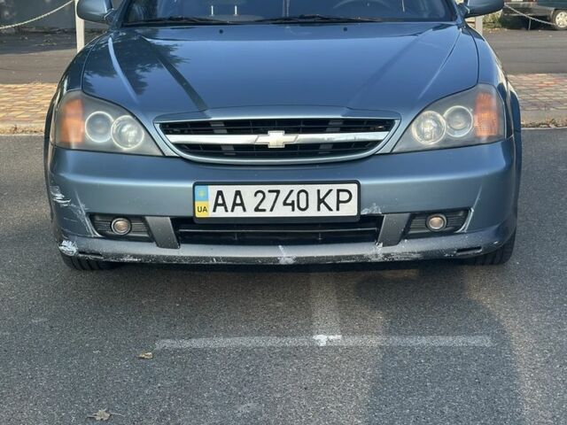 Серый Шевроле Эванда, объемом двигателя 2 л и пробегом 255 тыс. км за 2770 $, фото 3 на Automoto.ua
