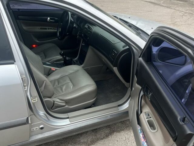 Серый Шевроле Эванда, объемом двигателя 2 л и пробегом 298 тыс. км за 3700 $, фото 3 на Automoto.ua