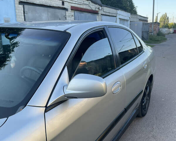Сірий Шевроле Еванда, об'ємом двигуна 2 л та пробігом 326 тис. км за 2000 $, фото 8 на Automoto.ua
