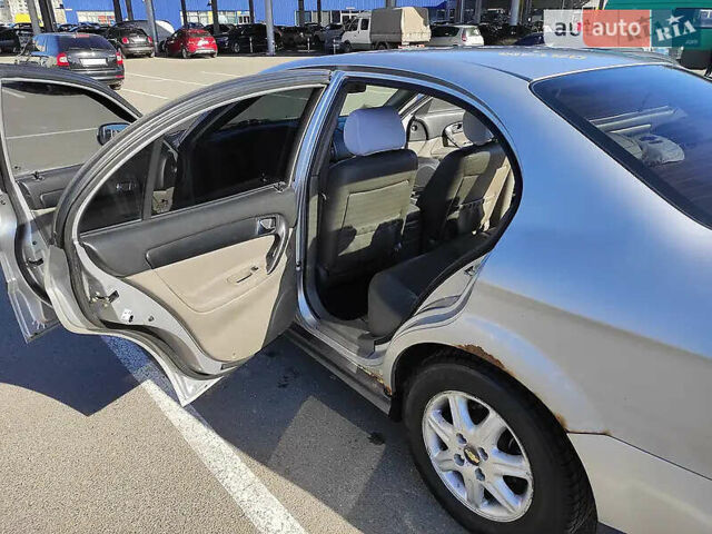 Серый Шевроле Эванда, объемом двигателя 2 л и пробегом 340 тыс. км за 2700 $, фото 5 на Automoto.ua