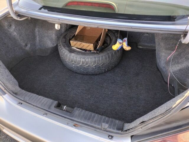 Серый Шевроле Эванда, объемом двигателя 2 л и пробегом 352 тыс. км за 3000 $, фото 7 на Automoto.ua