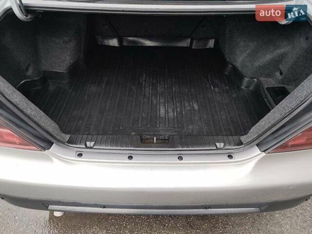 Серый Шевроле Эванда, объемом двигателя 2 л и пробегом 256 тыс. км за 4500 $, фото 9 на Automoto.ua