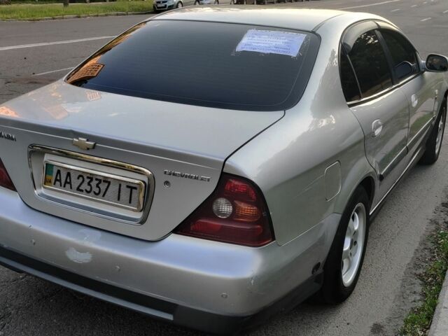 Сірий Шевроле Еванда, об'ємом двигуна 2 л та пробігом 219 тис. км за 3999 $, фото 3 на Automoto.ua