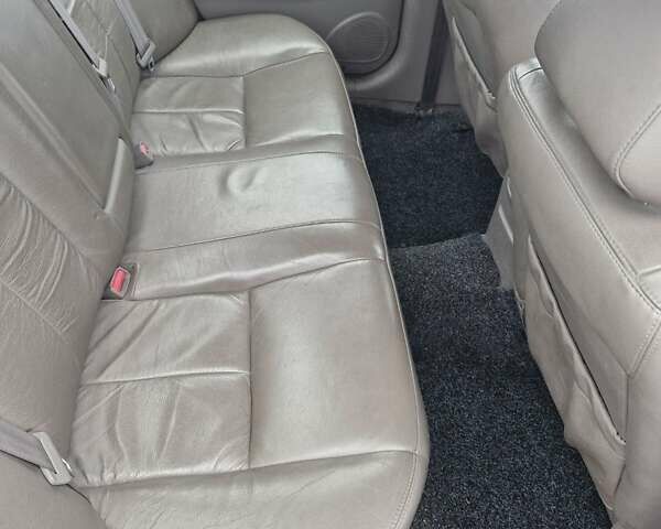 Сірий Шевроле Еванда, об'ємом двигуна 2.5 л та пробігом 103 тис. км за 5000 $, фото 14 на Automoto.ua