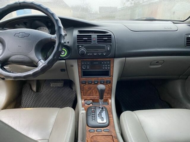 Сірий Шевроле Еванда, об'ємом двигуна 2.5 л та пробігом 310 тис. км за 3000 $, фото 6 на Automoto.ua