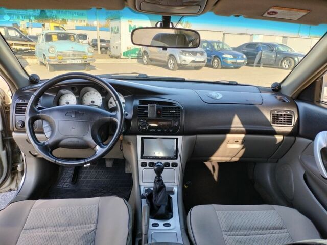 Серый Шевроле Эванда, объемом двигателя 2 л и пробегом 352 тыс. км за 3000 $, фото 14 на Automoto.ua