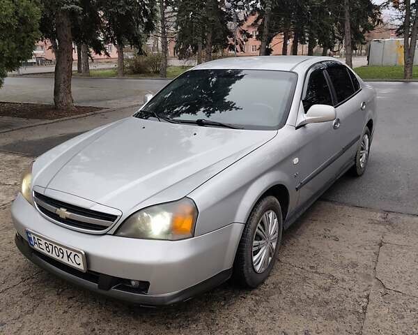 Серый Шевроле Эванда, объемом двигателя 2 л и пробегом 256 тыс. км за 4500 $, фото 3 на Automoto.ua