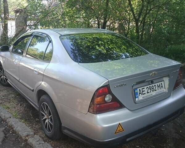 Серый Шевроле Эванда, объемом двигателя 2 л и пробегом 197 тыс. км за 3900 $, фото 15 на Automoto.ua