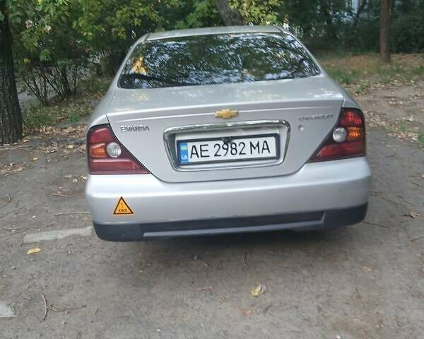 Серый Шевроле Эванда, объемом двигателя 2 л и пробегом 197 тыс. км за 3900 $, фото 10 на Automoto.ua