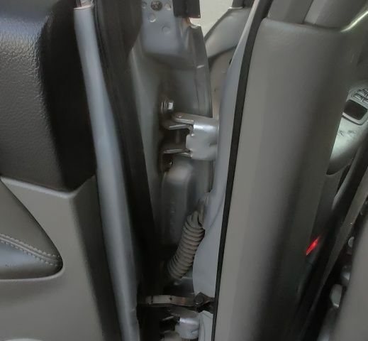 Сірий Шевроле Еванда, об'ємом двигуна 2 л та пробігом 219 тис. км за 3999 $, фото 20 на Automoto.ua