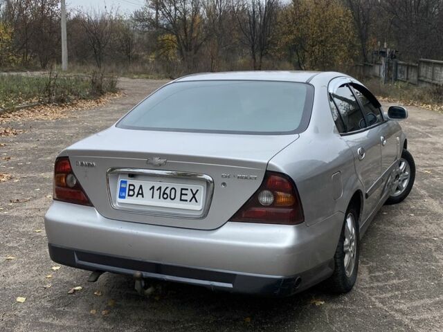 Серый Шевроле Эванда, объемом двигателя 2 л и пробегом 280 тыс. км за 3500 $, фото 2 на Automoto.ua