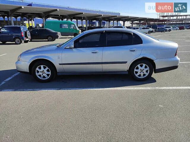 Серый Шевроле Эванда, объемом двигателя 2 л и пробегом 340 тыс. км за 2700 $, фото 2 на Automoto.ua