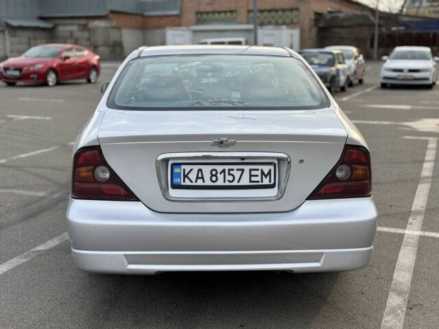 Серый Шевроле Эванда, объемом двигателя 2 л и пробегом 260 тыс. км за 4000 $, фото 6 на Automoto.ua