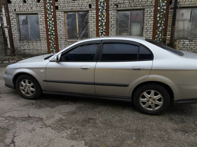 Сірий Шевроле Еванда, об'ємом двигуна 2 л та пробігом 270 тис. км за 1500 $, фото 2 на Automoto.ua