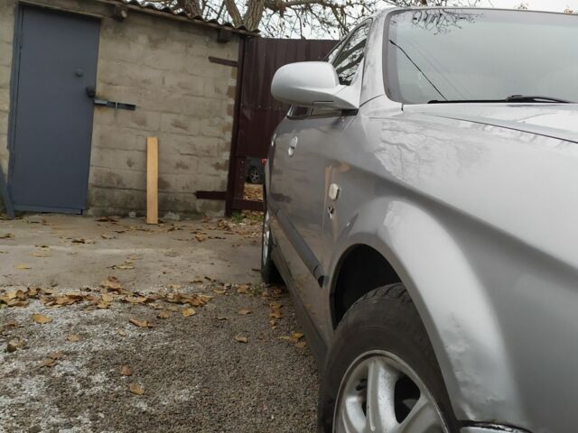 Серый Шевроле Эванда, объемом двигателя 2 л и пробегом 305 тыс. км за 2700 $, фото 2 на Automoto.ua