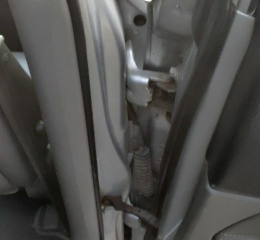 Сірий Шевроле Еванда, об'ємом двигуна 2 л та пробігом 219 тис. км за 3999 $, фото 14 на Automoto.ua