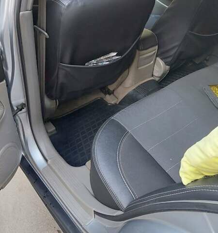 Сірий Шевроле Еванда, об'ємом двигуна 2 л та пробігом 238 тис. км за 3700 $, фото 18 на Automoto.ua