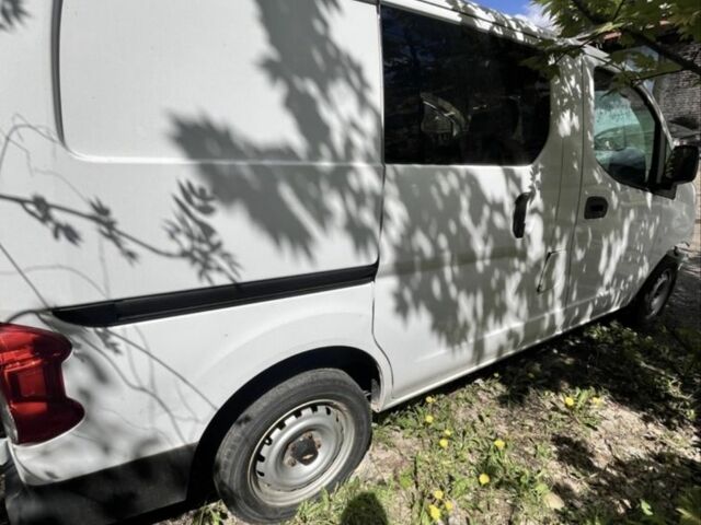 Белый Шевроле Експресс, объемом двигателя 2 л и пробегом 118 тыс. км за 3000 $, фото 3 на Automoto.ua