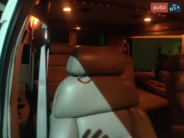 Белый Шевроле Експресс, объемом двигателя 5.7 л и пробегом 253 тыс. км за 20500 $, фото 6 на Automoto.ua