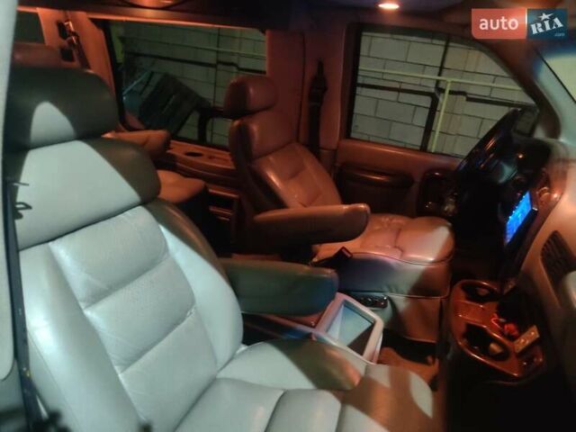 Белый Шевроле Експресс, объемом двигателя 5.7 л и пробегом 253 тыс. км за 20500 $, фото 4 на Automoto.ua