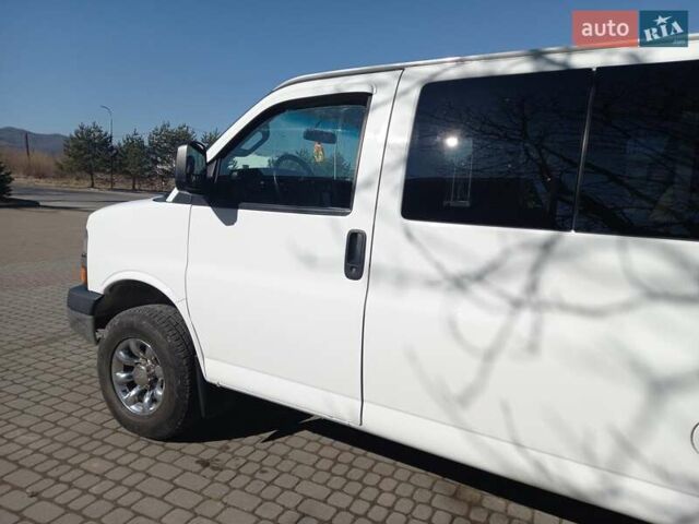 Белый Шевроле Експресс, объемом двигателя 5.97 л и пробегом 187 тыс. км за 20700 $, фото 6 на Automoto.ua