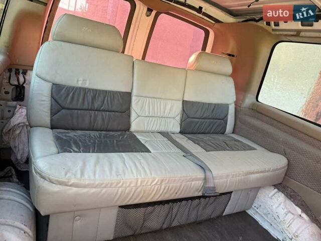 Белый Шевроле Експресс, объемом двигателя 2.78 л и пробегом 115 тыс. км за 25500 $, фото 12 на Automoto.ua