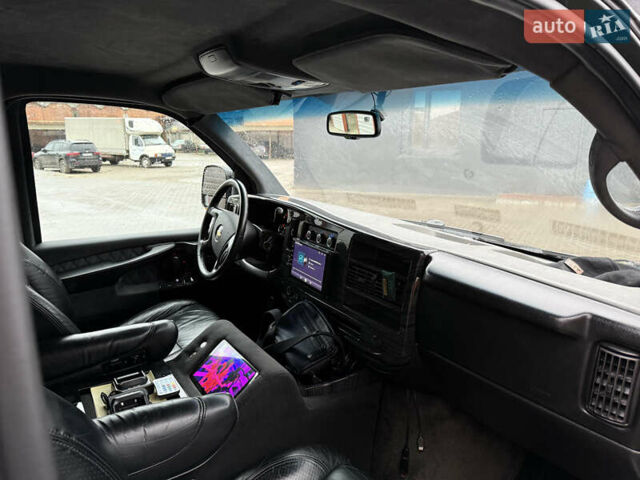 Черный Шевроле Експресс, объемом двигателя 5.3 л и пробегом 144 тыс. км за 42000 $, фото 9 на Automoto.ua