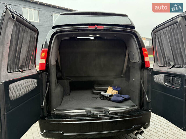 Черный Шевроле Експресс, объемом двигателя 5.3 л и пробегом 144 тыс. км за 42000 $, фото 28 на Automoto.ua