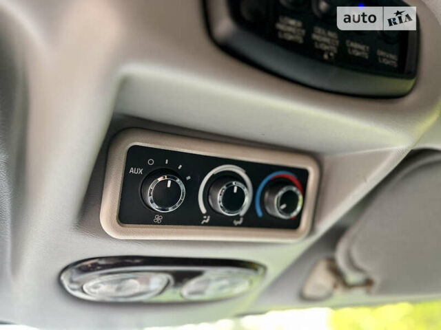 Чорний Шевроле Експресс, об'ємом двигуна 5.3 л та пробігом 85 тис. км за 35500 $, фото 68 на Automoto.ua