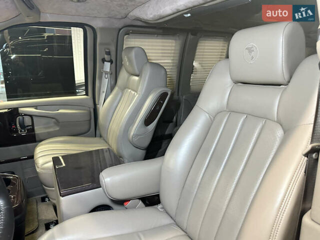 Черный Шевроле Експресс, объемом двигателя 5.3 л и пробегом 51 тыс. км за 44000 $, фото 24 на Automoto.ua