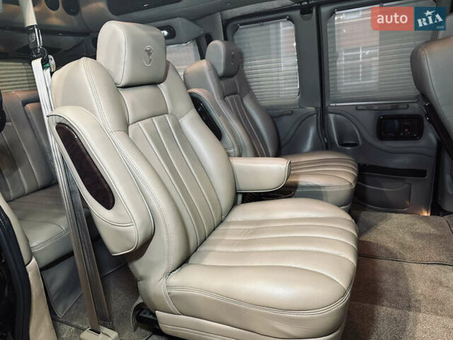 Черный Шевроле Експресс, объемом двигателя 5.3 л и пробегом 51 тыс. км за 44000 $, фото 62 на Automoto.ua