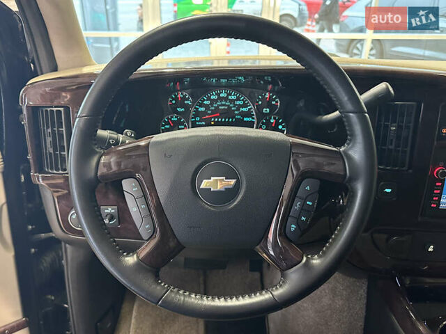 Черный Шевроле Експресс, объемом двигателя 5.3 л и пробегом 51 тыс. км за 44000 $, фото 25 на Automoto.ua