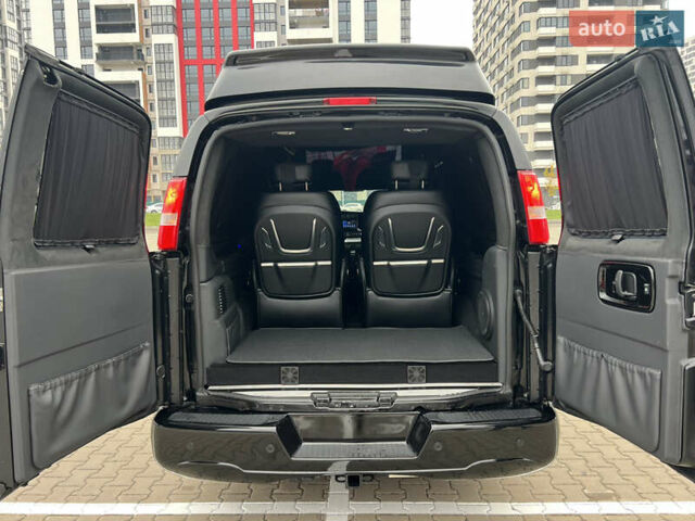 Черный Шевроле Експресс, объемом двигателя 4.3 л и пробегом 25 тыс. км за 165000 $, фото 21 на Automoto.ua