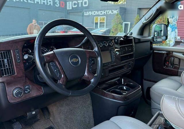 Чорний Шевроле Експресс, об'ємом двигуна 5.2 л та пробігом 181 тис. км за 28900 $, фото 12 на Automoto.ua