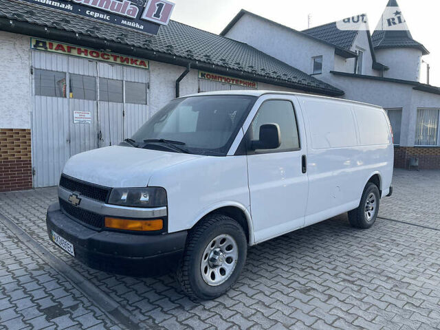 Білий Шевроле Express пас, об'ємом двигуна 4.3 л та пробігом 278 тис. км за 10500 $, фото 6 на Automoto.ua