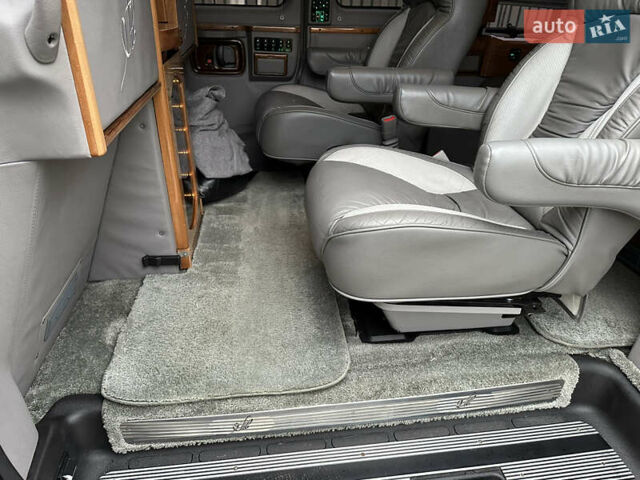 Сірий Шевроле Експресс, об'ємом двигуна 5.3 л та пробігом 78 тис. км за 29999 $, фото 86 на Automoto.ua