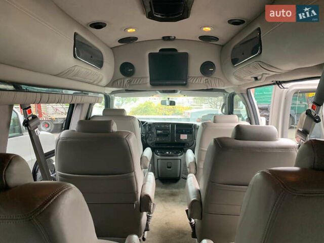 Шевроле Експресс 2010 в Киеве на Automoto.ua Серый Шевроле Експресс, объемом двигателя 5.3 л и пробегом 106 тыс. км за 24000 $, фото 3 на Automoto.ua