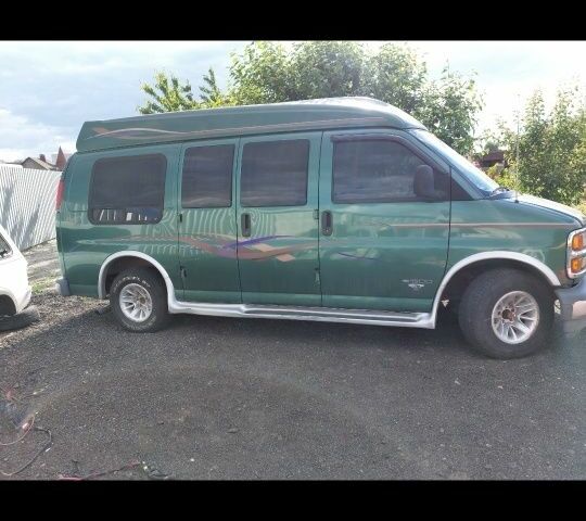 Зеленый Шевроле Експресс, объемом двигателя 5.7 л и пробегом 240 тыс. км за 5600 $, фото 7 на Automoto.ua