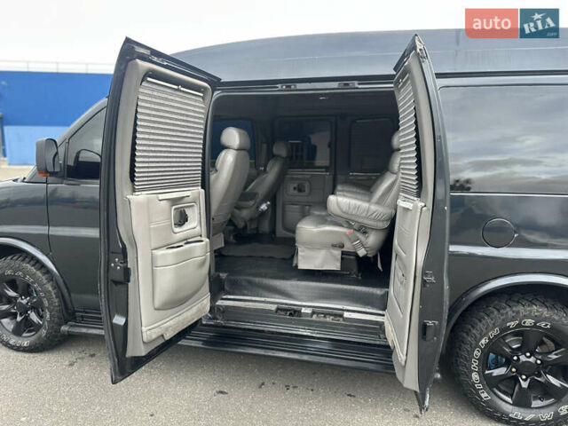 Зелений Шевроле Експресс, об'ємом двигуна 5.3 л та пробігом 157 тис. км за 11450 $, фото 9 на Automoto.ua