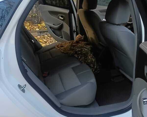 Шевроле Импала 2014 в Киеве на Automoto.ua Белый Шевроле Импала, объемом двигателя 2.5 л и пробегом 188 тыс. км за 9999 $, фото 13 на Automoto.ua