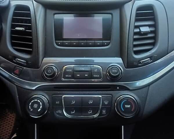 Шевроле Импала 2014 в Киеве на Automoto.ua Белый Шевроле Импала, объемом двигателя 2.5 л и пробегом 188 тыс. км за 9999 $, фото 17 на Automoto.ua