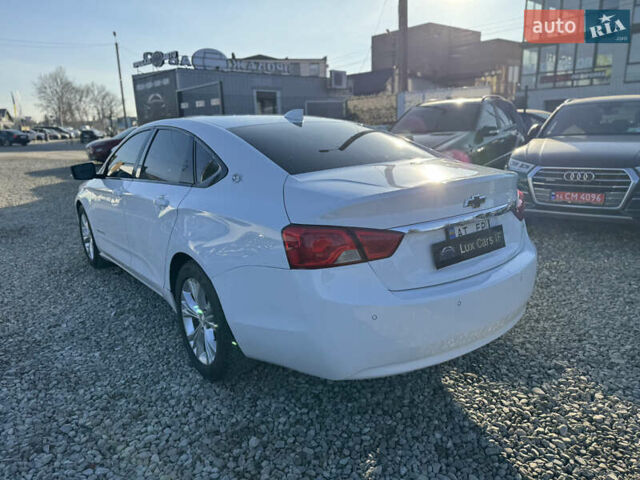 Белый Шевроле Импала, объемом двигателя 2.46 л и пробегом 183 тыс. км за 11300 $, фото 9 на Automoto.ua
