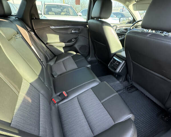 Белый Шевроле Импала, объемом двигателя 2.46 л и пробегом 183 тыс. км за 11300 $, фото 28 на Automoto.ua