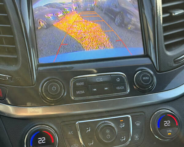 Белый Шевроле Импала, объемом двигателя 2.46 л и пробегом 183 тыс. км за 11300 $, фото 32 на Automoto.ua