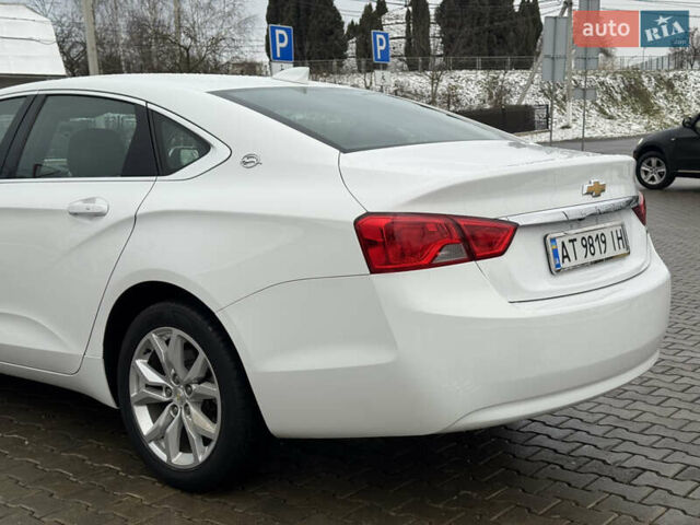 Белый Шевроле Импала, объемом двигателя 2.5 л и пробегом 125 тыс. км за 12500 $, фото 26 на Automoto.ua