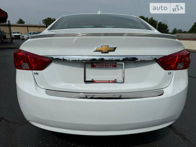 Белый Шевроле Импала, объемом двигателя 3.56 л и пробегом 66 тыс. км за 2700 $, фото 4 на Automoto.ua