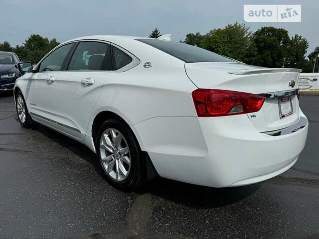 Белый Шевроле Импала, объемом двигателя 3.56 л и пробегом 66 тыс. км за 2700 $, фото 6 на Automoto.ua